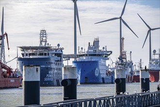 Offshore working vessels, Buss Terminal Eemshaven, logistics hub for the offshore wind farm