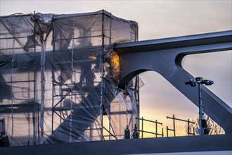 Welding work, during the construction of a 480 metre long bridge for the new U81 light rail line,