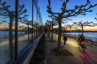 Rhine promenade, evening, state parliament building, North Rhine-Westphalia state parliament,