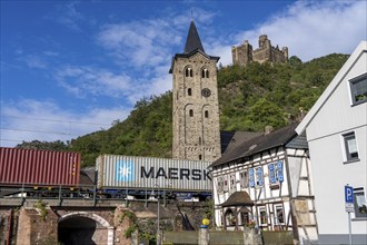 Upper Middle Rhine Valley, railway line on the right bank of the Rhine, goods train line, up to 400