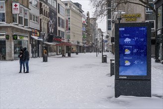 Digital billboard, weather forecast, city centre of Essen, onset of winter, lots of fresh snow and