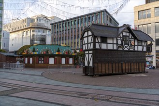 The Christmas market in Essen, Kennedyplatz, partly already set up, then stopped and temporarily