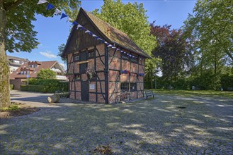 Half-timbered house, half-timbered granary Kleiner Spieker in the Buldern district, Dülmen,