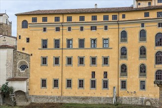 House facade, old town, Ponte Vecchio, architecture, historical, history, culture, city trip,