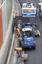 Motorway construction site on the A52 in Essen, basic renovation of the two carriageways in both