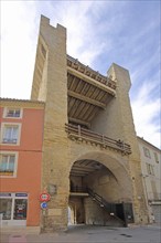 Porte d?'Orange, city gate, defence defence tower, shell tower, hollow, Carpentras, Vaucluse,