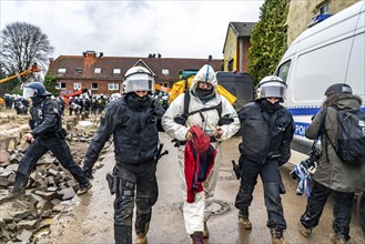 2nd day of the eviction of the Lützerath hamlet, occupied buildings of the former farm, by climate