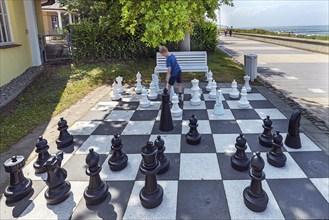 Leisure chess on the promenade in Kühlungsborn, Mecklenburg-Vorpommern, Germany, Europe