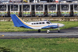 A Pacifica de Aviacion Cessna 402C aircraft with registration HK-2522 at Enrique Olaya Herrera