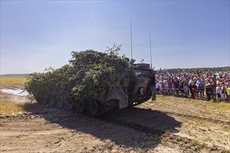 The Oberlausitz military training area opened its Tor tor to thousands of visitors for the Open Day