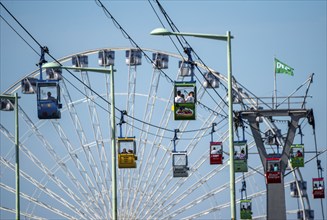 Rhine cable car, cabin above the Rhine, Ferris wheel at the zoo, Cologne, North Rhine-Westphalia,