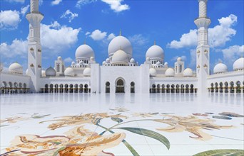 Abu Dhabi Grand Mosque, Iconic Landmark and Architectural Marvel of UAE