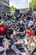 Demonstration against the AFD party conference in Essen, several tens of thousands of demonstrators