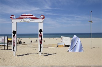 Access to the beach with a gate La Belle Epoque in Soulac-sur-Mer, Gironde, Nouvelle-Aquitaine,