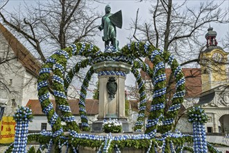 Hand-painted Easter eggs, decorated Easter fountain, Ludwigsbrunnen with statue of Emperor Ludwig