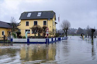 Flood on the Ruhr, here near Hattingen, buildings at a flooded campsite, completely surrounded by