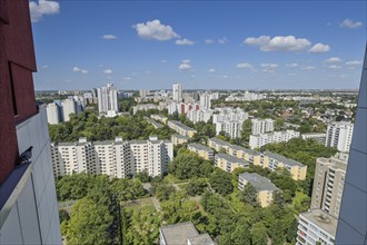 High-rise buildings, Fritz-Erler-Allee, Gropiusstadt, Neukölln, Berlin, Germany, Europe