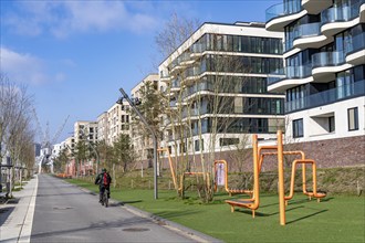 Promenade Kirchenpauerkai, Hafencity Hamburg, new district on the Elbe, on the site of the former