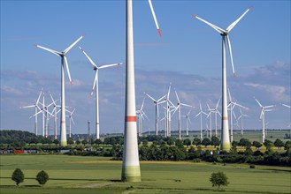 Wind farm north-east of Bad Wünnenberg, East Westphalia Lippe, Paderborn district, with the A44