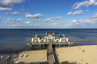 The Sellin pier, 394 metres long, with restaurant, jetty, beach chairs, island of Rügen,