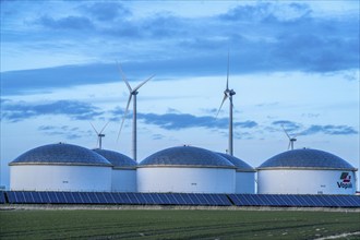 Vopak Solarpark Eemshaven, 19 hectares of solar modules with a capacity of 25 megawatts, around the