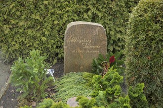 Ingeborg Drewitz, grave of honour, Zehlendorf Cemetery, Onkel-Tom-Straße, Zehlendorf, Berlin,