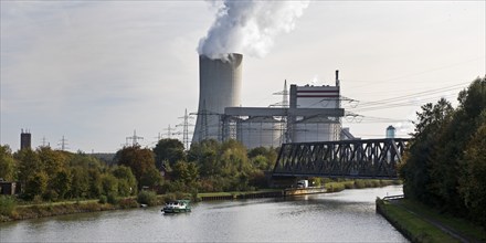 Lünen-Stummhafen power station, coal-fired power station on the Datteln-Hamm Canal, Lünen, Ruhr