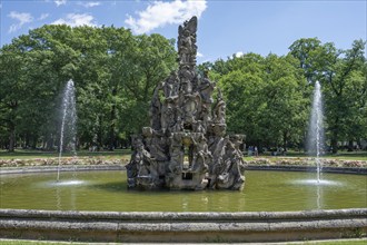 Huguenot Fountain in the City Park, Erlangen, Middle Franconia, Bavaria, Germany, Europe