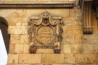 Decorative plaque with lion's head on an Art Nouveau house (1903-1904), Heidelberg,