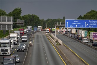 Traffic jam on the A2 motorway near Bottrop, in front of the Oberhausen motorway junction, in the