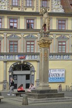 Roman sculpture of the house Zum roten Ochsen, Kunsthalle, warrior with city coat of arms, man,