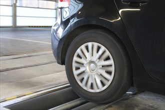 Car on the brake test bench (brake test)