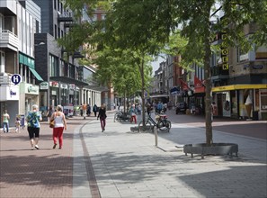 Pedestrianised shopping street Sarisgang, Dordrecht, Netherlands