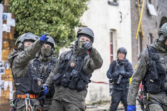 2nd day of the eviction of the Lützerath hamlet, occupied buildings of the former farm, by climate