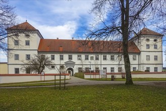 Meßkirch Castle, Castle of the Counts of Zimmern, Zimmern Castle, regular four-wing castle complex,