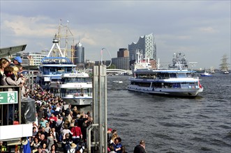 Germany, Hamburg, HafenCity, view to Elbe Philharmonic Hall, Hamburg's new concert hall, harbour