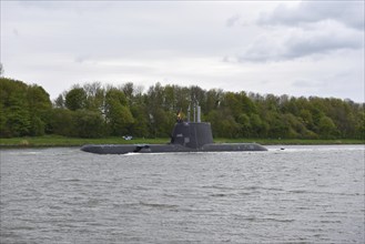 Warship, submarine, submarine TKMS Submarine 01 sailing in the Kiel Canal, Kiel Canal,