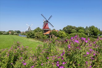 Twin mills, Greetsiel, Krummhörn, East Frisia, Lower Saxony, Germany, Europe