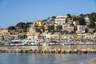 Coastal town of Port de Sóller in the north-west of the island, near Alconàsser, Serra de