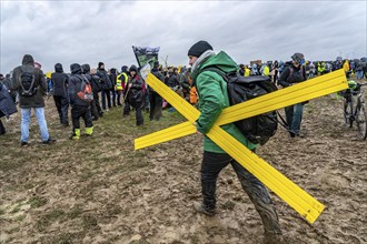 Demonstration against the demolition of the lignite village of Lützerath, from the village of