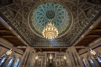 Sultan Qaboos Grand Mosque, chandelier in the prayer hall for men, Muscat, Oman, Asia