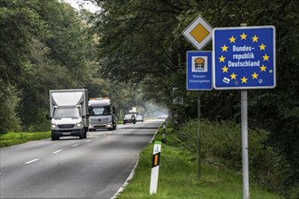 The so-called Green Border, near Straelen, between Germany and the Netherlands, country road, B58,