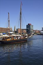 Europe, Germany, Schleswig-Holstein, Kiel, state capital, Baltic Sea, harbour, windjammer setting