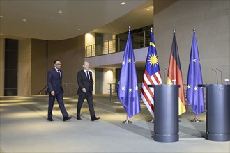 Federal Chancellor Olaf Scholz (SPD) with Anwar Ibrahim, Prime Minister of Malaysia, at a press