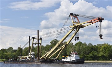 The 600 tonne floating crane, salvage crane, ship crane, crane ship, crane ENAK in the Kiel Canal,