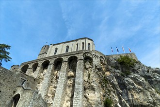 Sisteron. The keep and the Chapelle-Notre-Dame of the Citadel, Alpes-de-Haute-Provence.