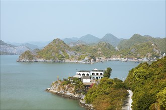 Cat Ba Island and the karst rocks of Lan Ha Bay in the morning light, Halong Bay, Vietnam, Asia