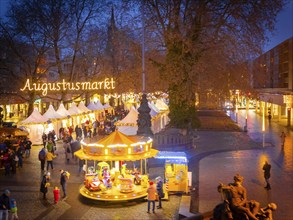 Christmas market on the main street in Dresden Neustadt, Dresden, Saxony, Germany, Europe