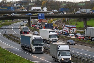 The Kaiserberg motorway junction, A40 motorway, Ruhr expressway, crosses the A3, bridge landscape,