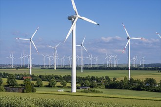 Wind farm north-east of Bad Wünnenberg, East Westphalia Lippe, Paderborn district, with the A44